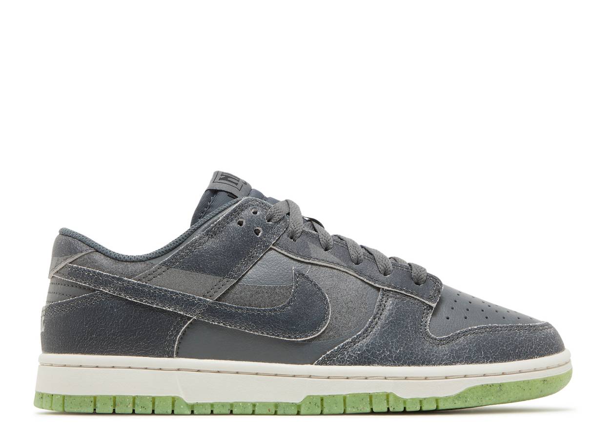 Nike Dunk Low Halloween (2022)
