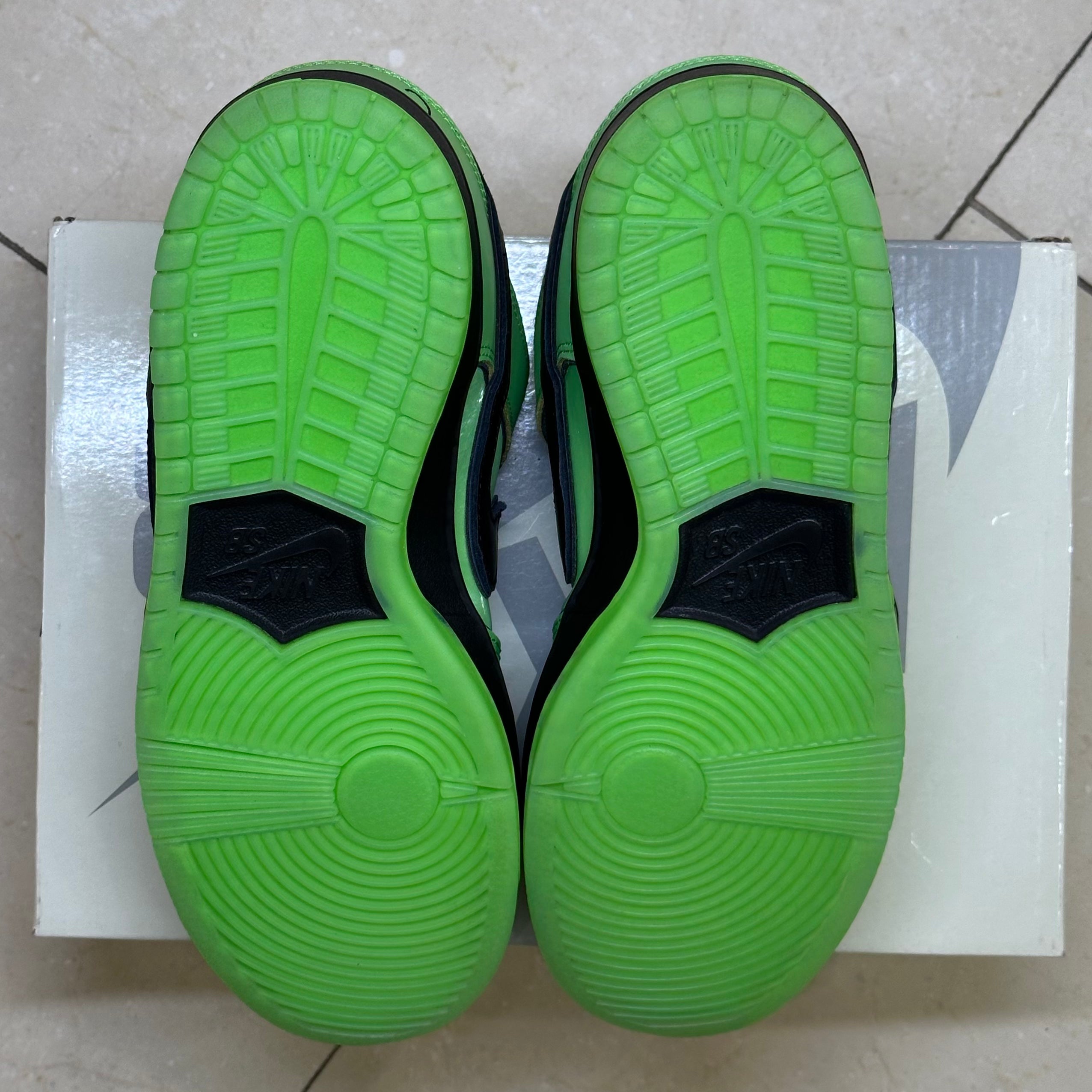 Nike SB Dunk Low The Powerpuff Girls Buttercup (Pre-Owned)