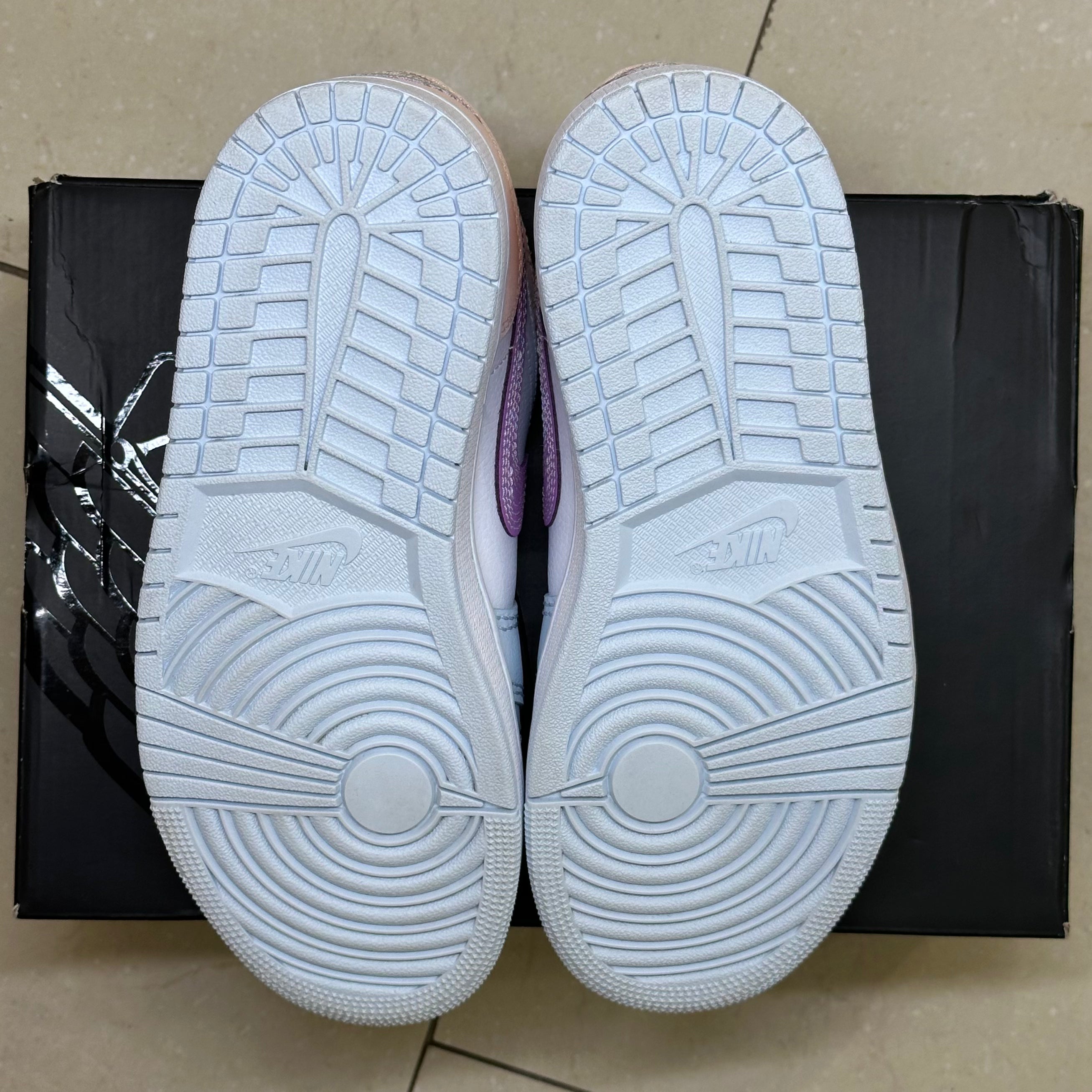 Air Jordan 1 Low Multi-Color Sashiko (Women's) (Pre-Owned)