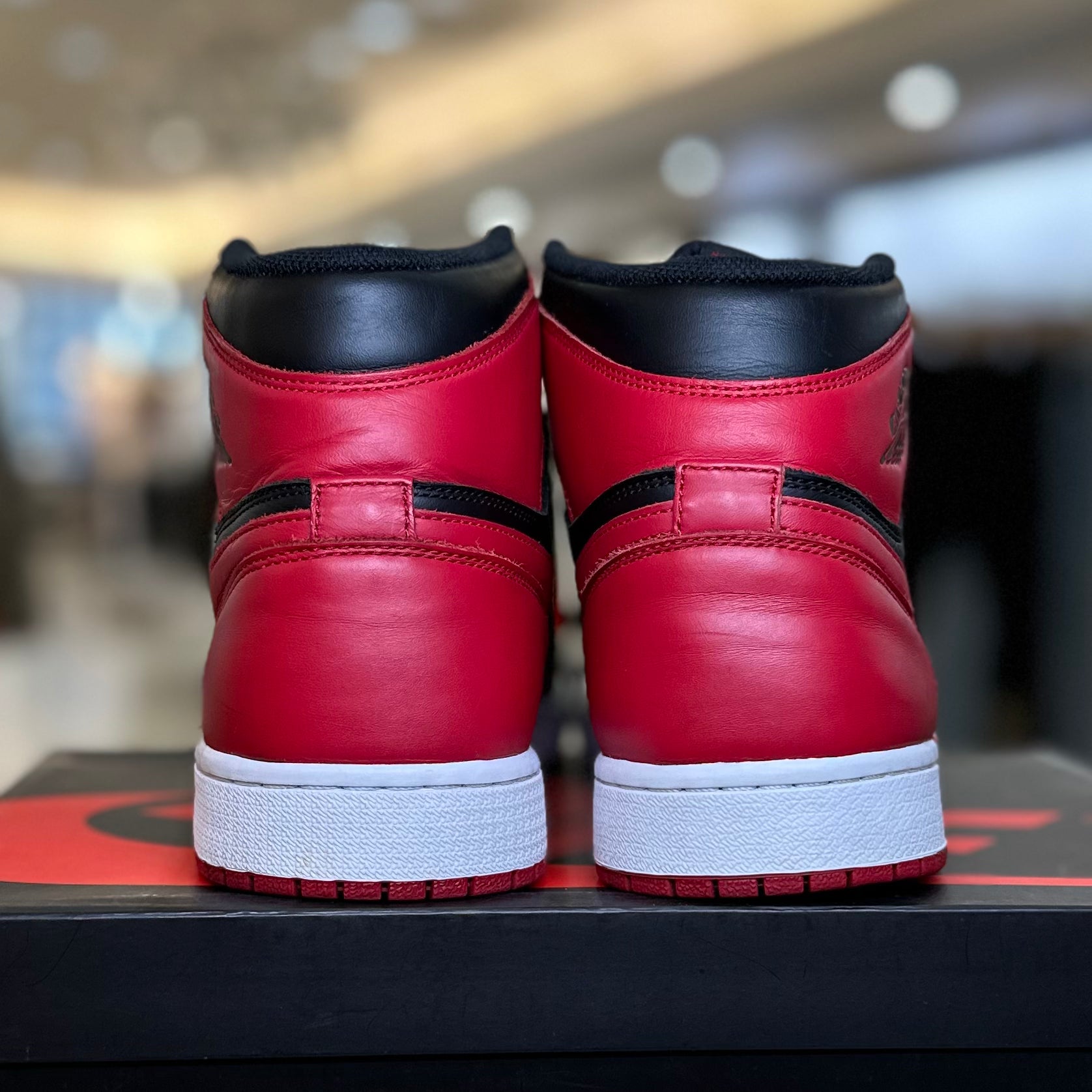 Air Jordan 1 Retro High OG 'Bred' 2013 (Pre-Owned)