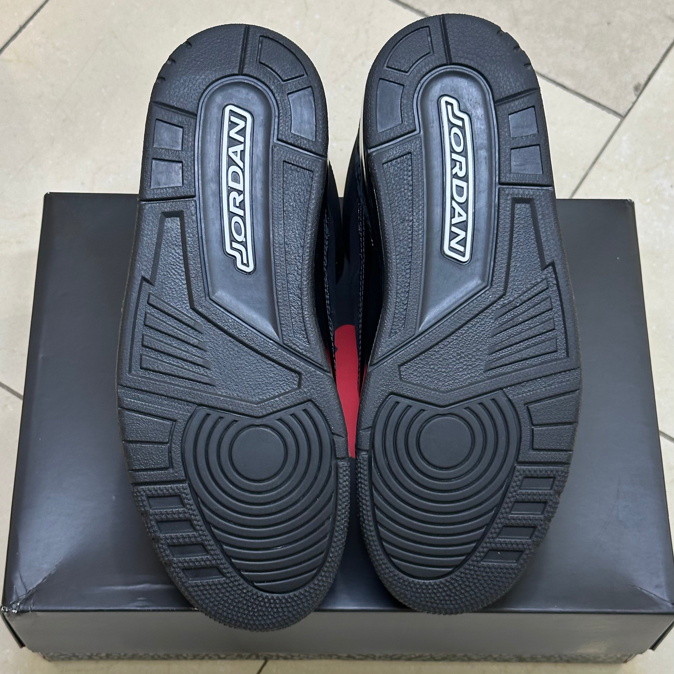 Air Jordan 3 Retro Black Cat (2025) (Pre-Owned)