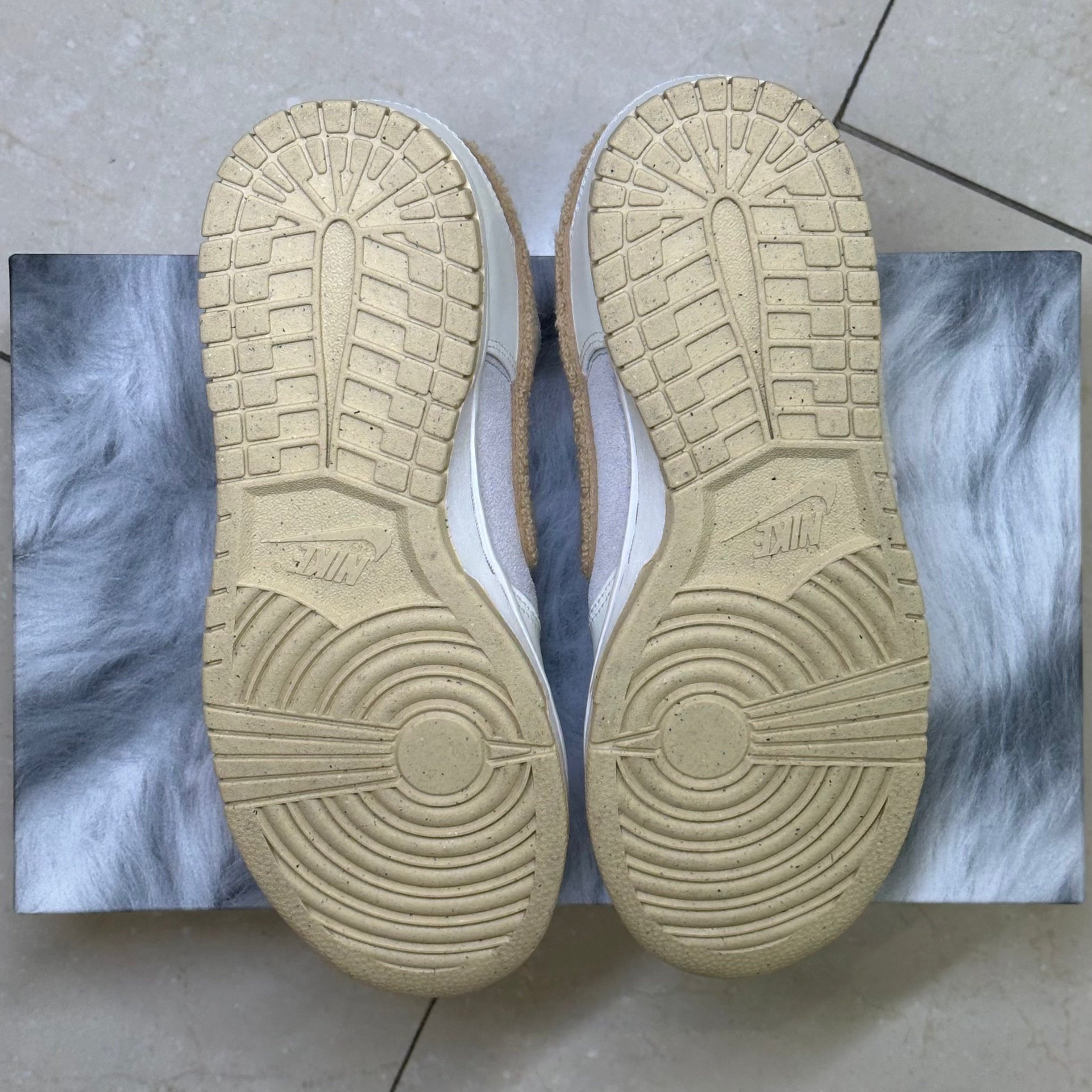 Nike Dunk Low Retro PRM Year of the Rabbit Fossil Stone (2023) (Pre-Owned)