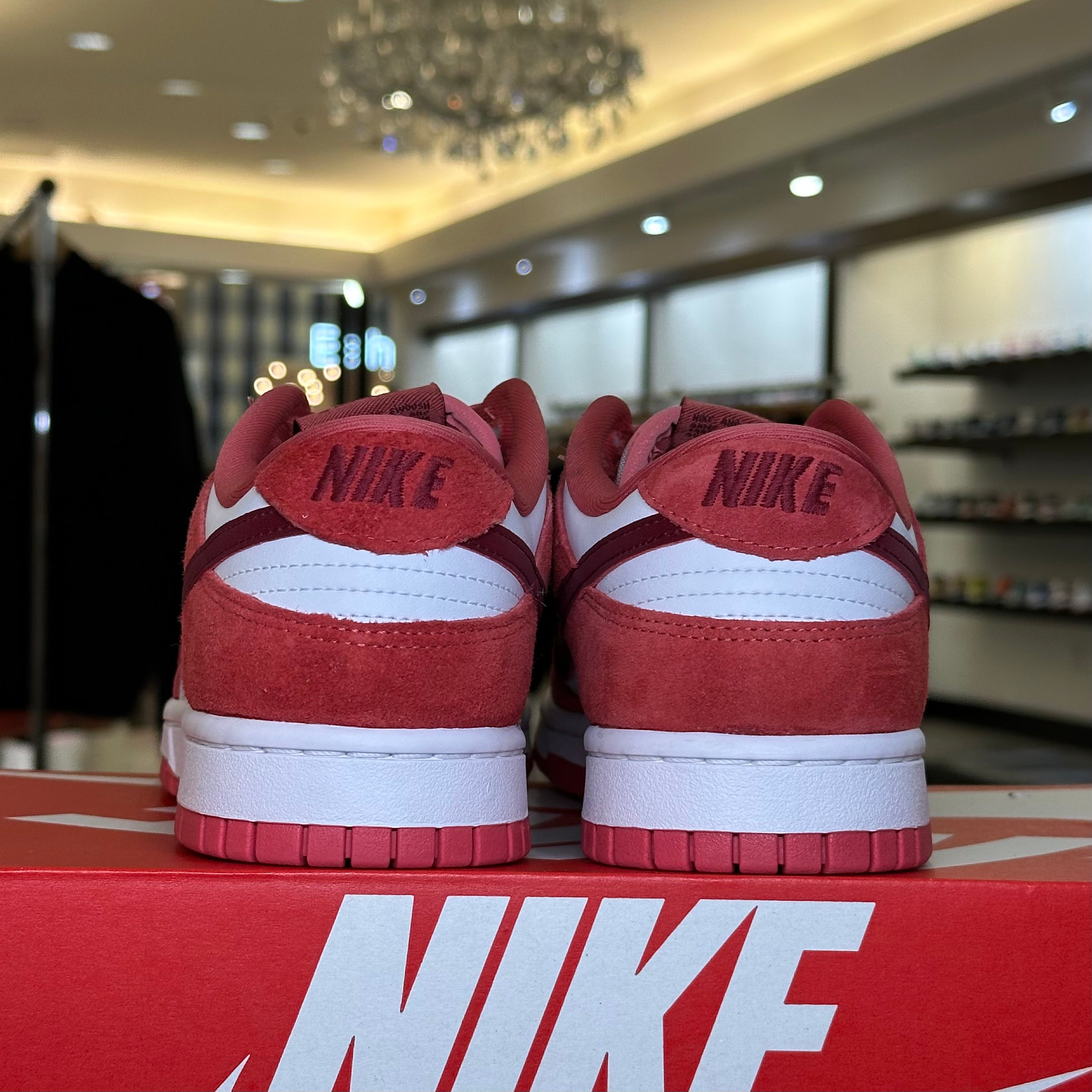 Nike Dunk Low Valentine's Day (2024) (Women's) (Pre-Owned)