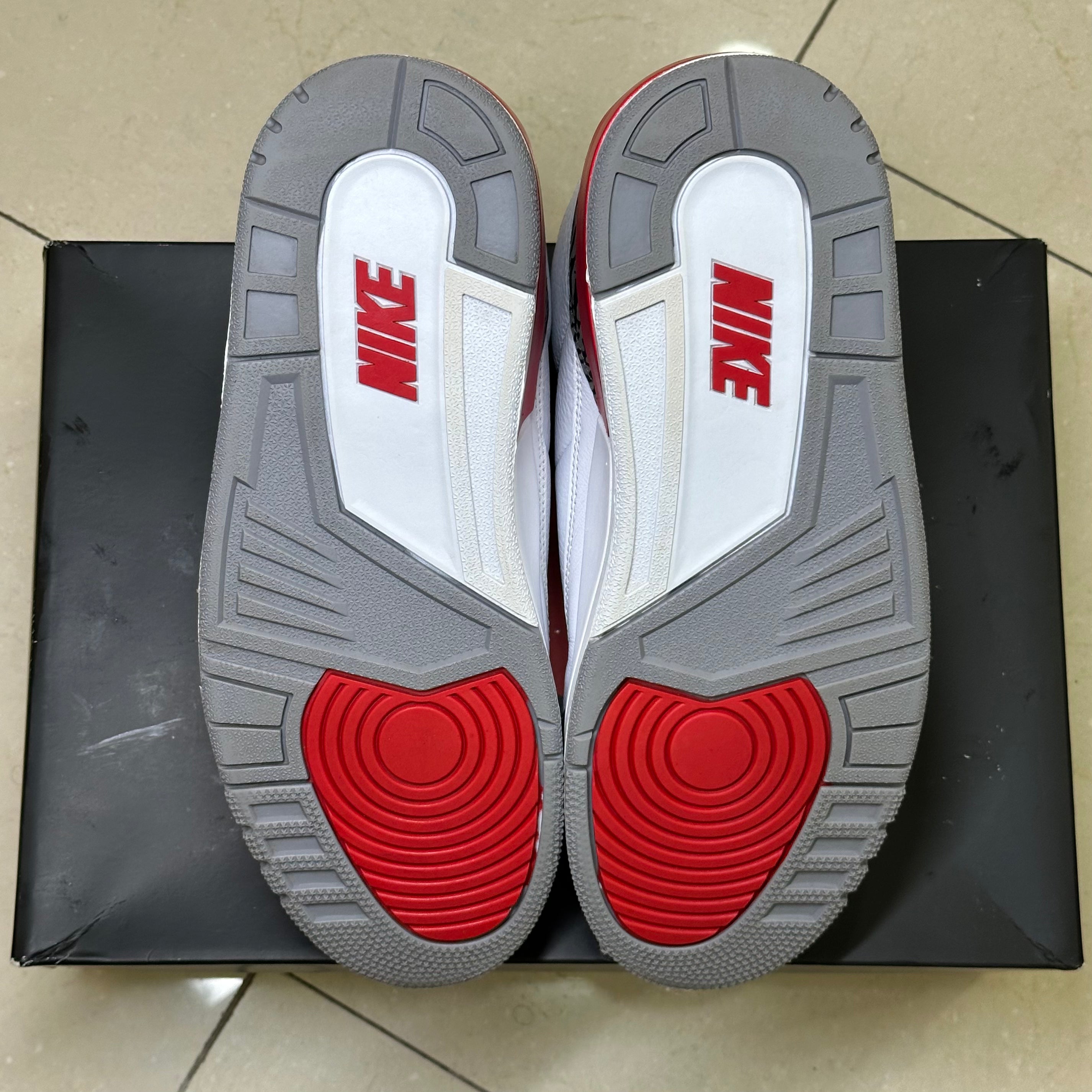 Air Jordan 3 Retro Fire Red (2022) (Pre-Owned)