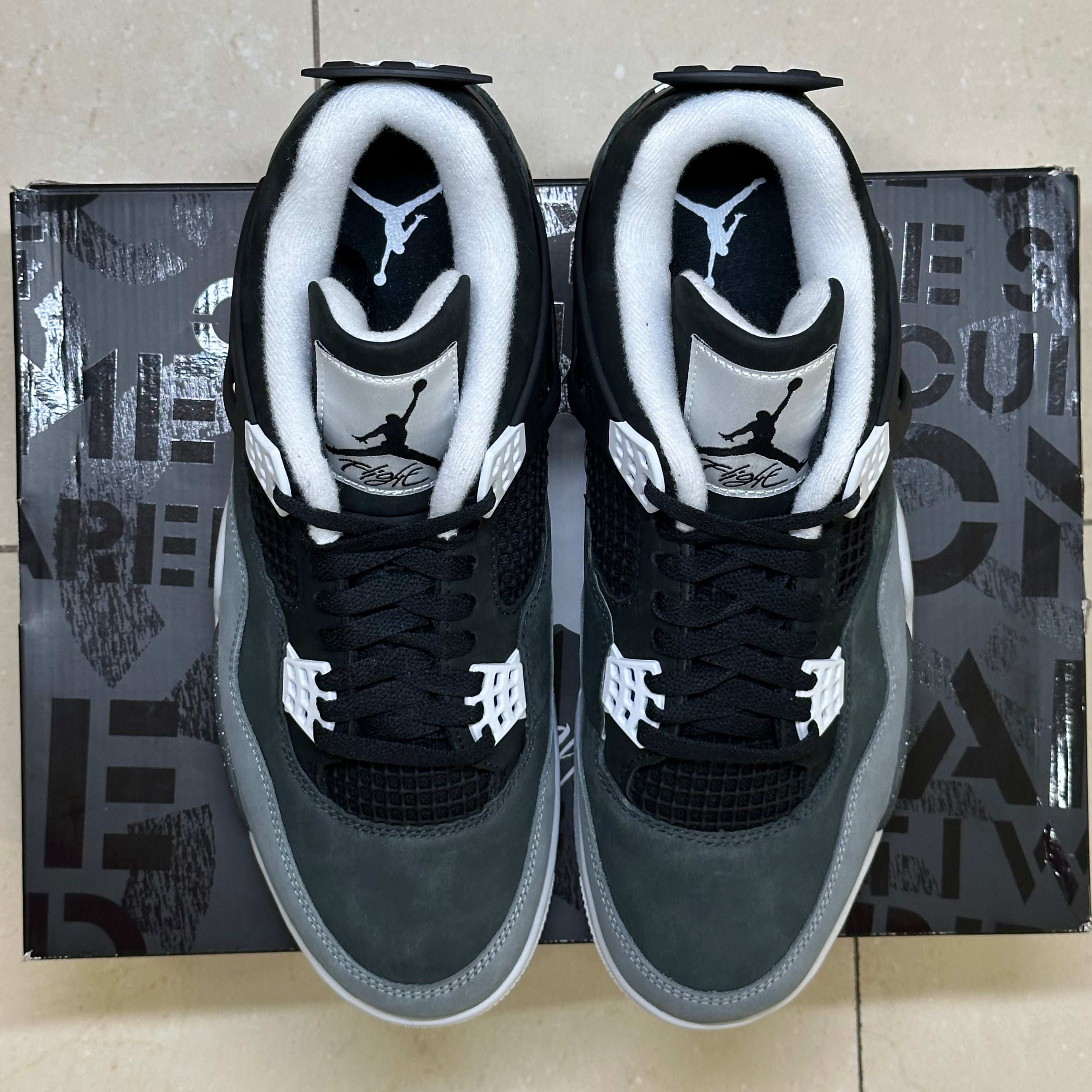 Air Jordan 4 Retro Fear (2024) (Pre-Owned)