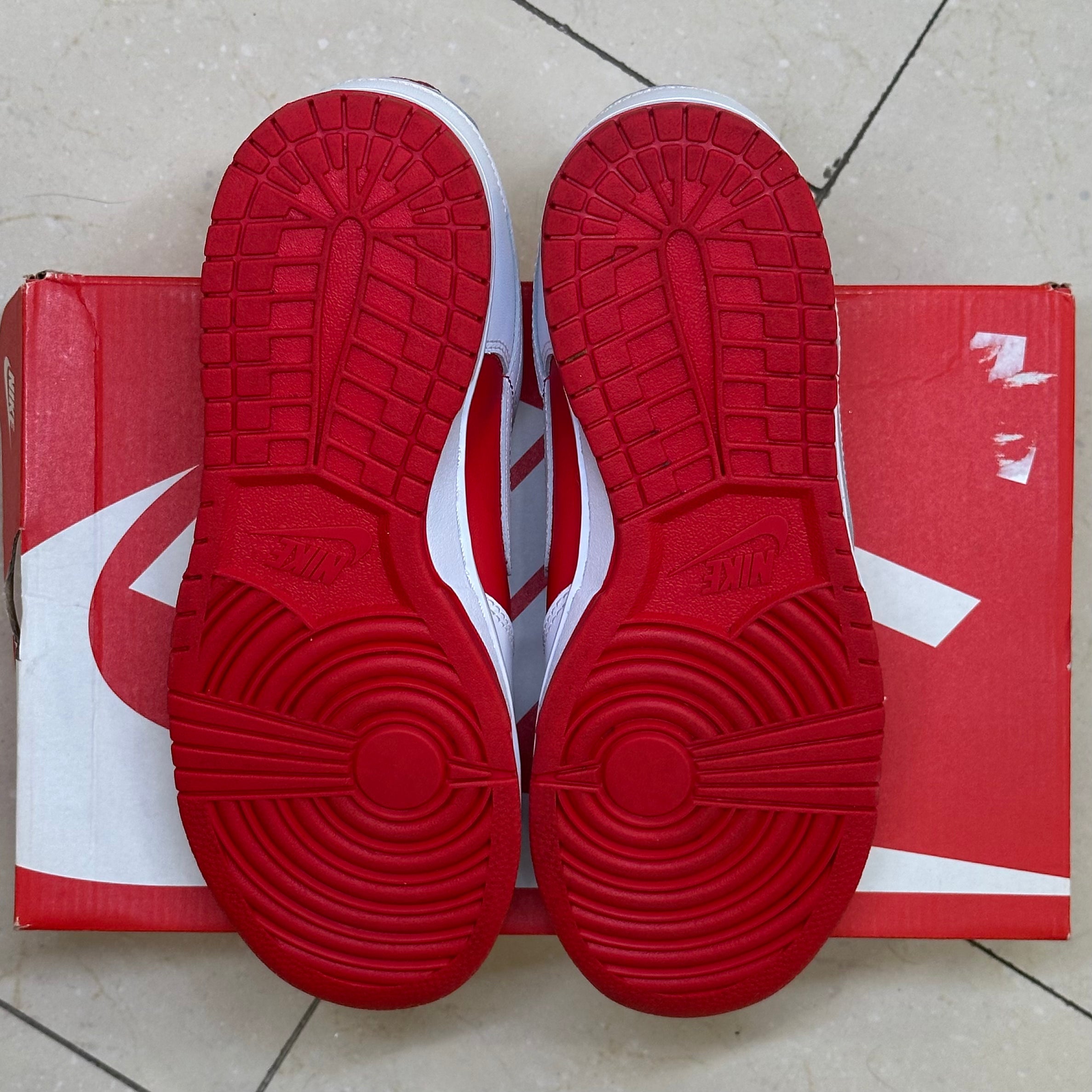 Nike Dunk Low Championship Red (Pre-Owned)