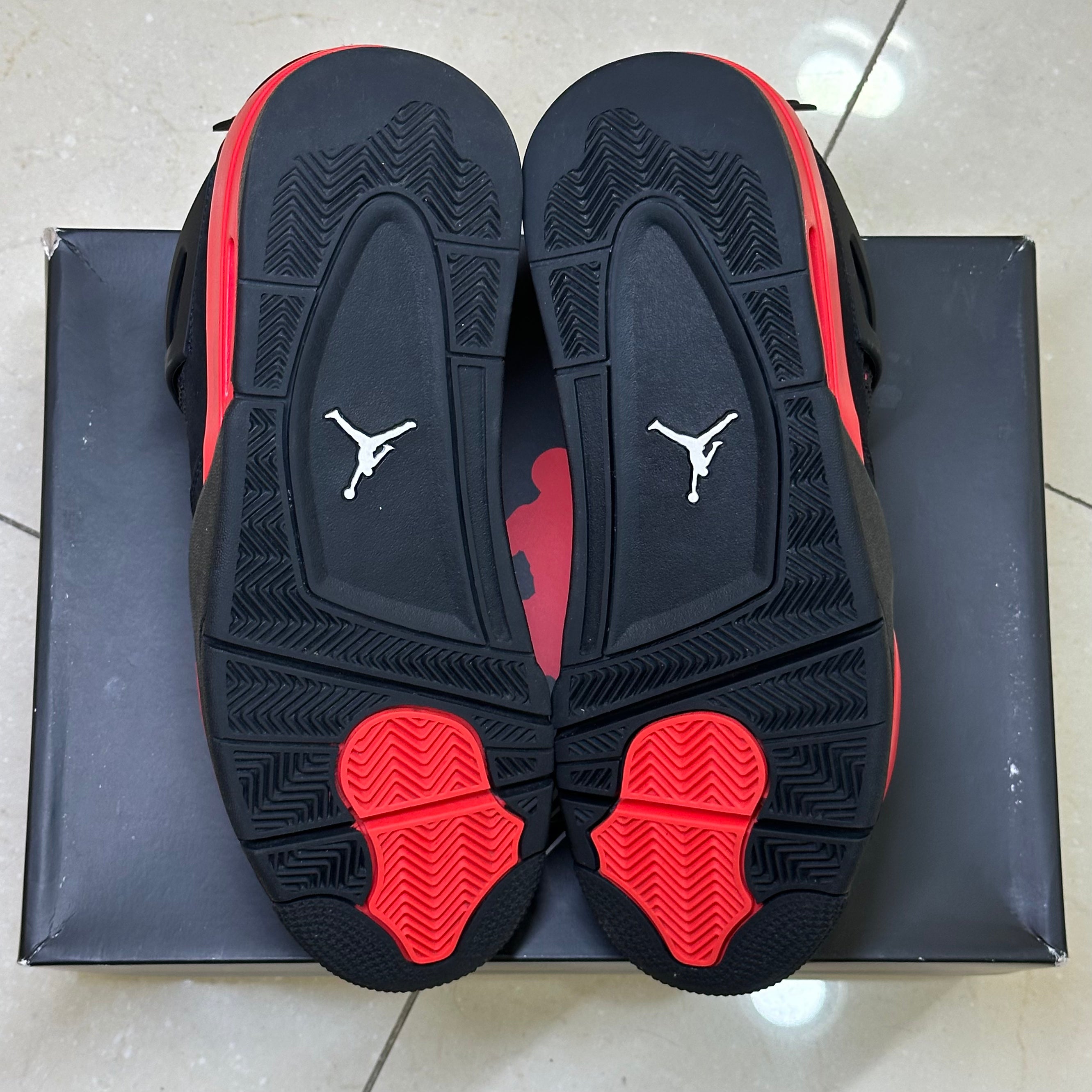 Air Jordan 4 Retro Red Thunder (Pre-Owned)