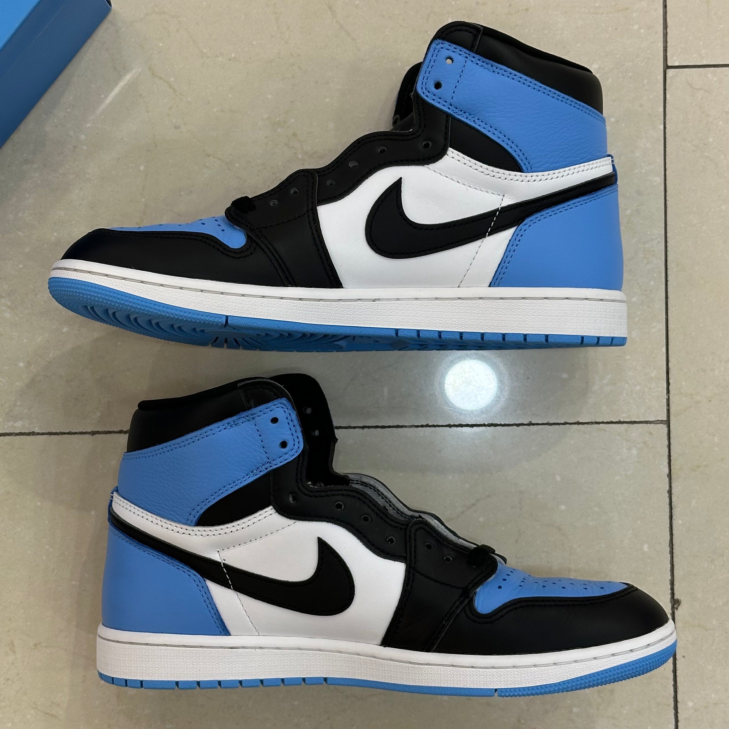 Air Jordan 1 Retro High OG UNC Toe (Pre-Owned)